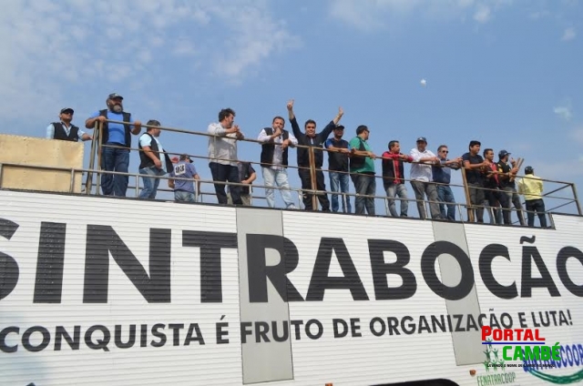 2.851 trabalhadores votaram com o sindicato e aprovaram a greve nas cooperativas: C.Vale, Frimesa, Copagril e Cotriguaçu