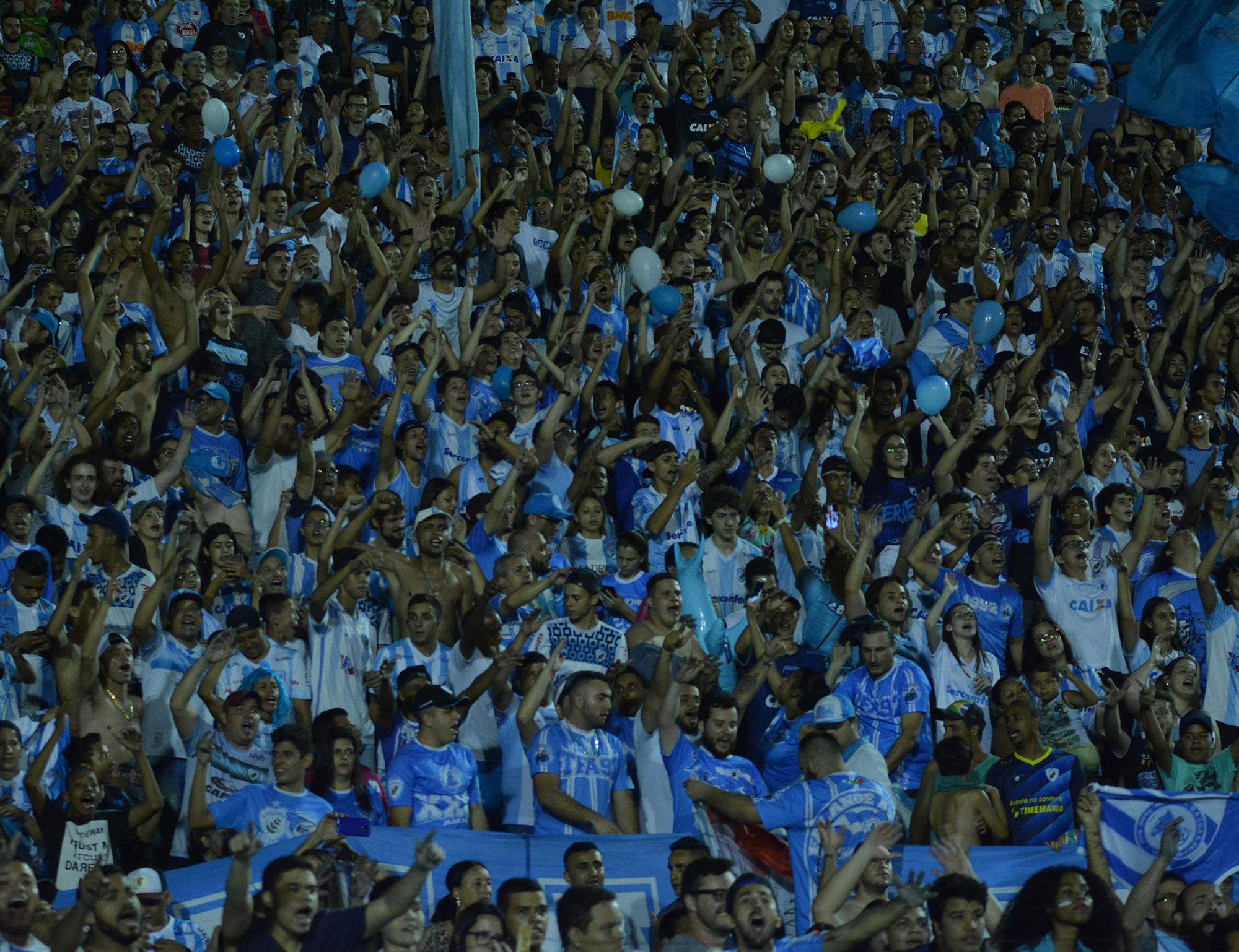 OS bilhetes para o confronto diante do Rio Branco estão à venda. (Foto: Gustavo Oliveira/ Londrina Esporte Clube)