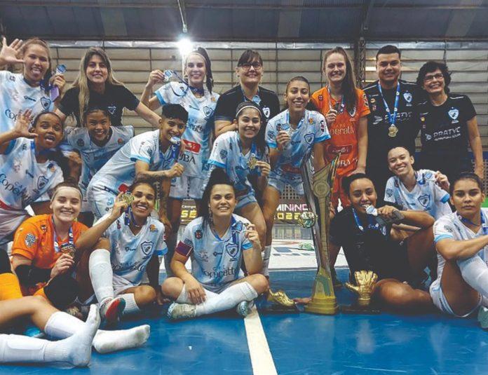 Equipe londrinense é a atual campeã da competição Estadual sub-20. (Foto: Londrina Futsal Feminino Oficial)